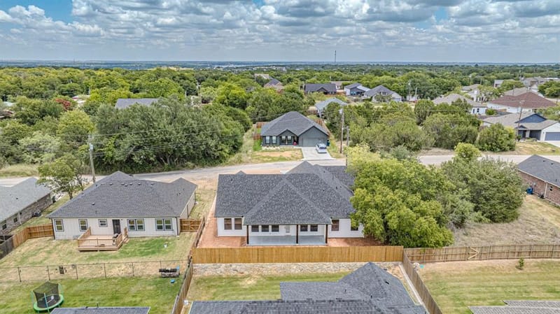 5712 Stonegate Circle, Granbury TX 76048 - Photo 33