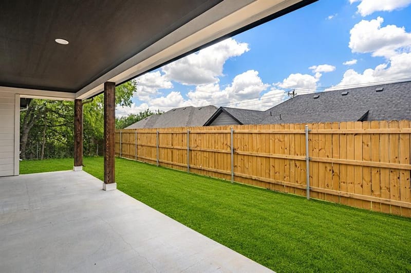 5712 Stonegate Circle, Granbury TX 76048 - Photo 31