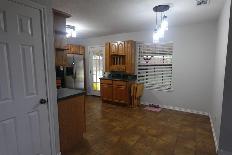 1414 W Torrey Street, Granbury TX 76048 - Photo 7
