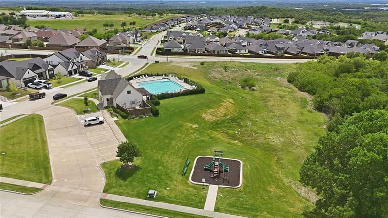 7133 Talon Bluff Drive, Fort Worth TX 76179 - Photo 5