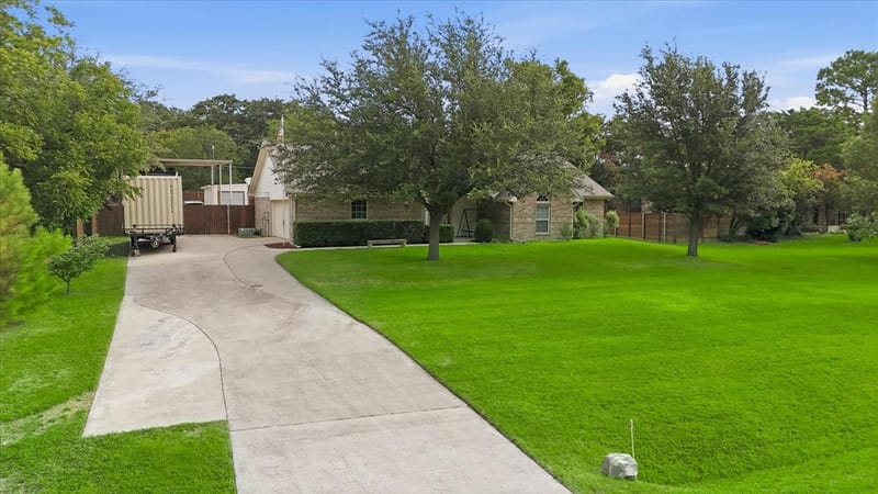 306 Oak Drive, Argyle TX 76226 - Photo 2