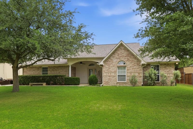 306 Oak Drive, Argyle TX 76226 - Photo 4