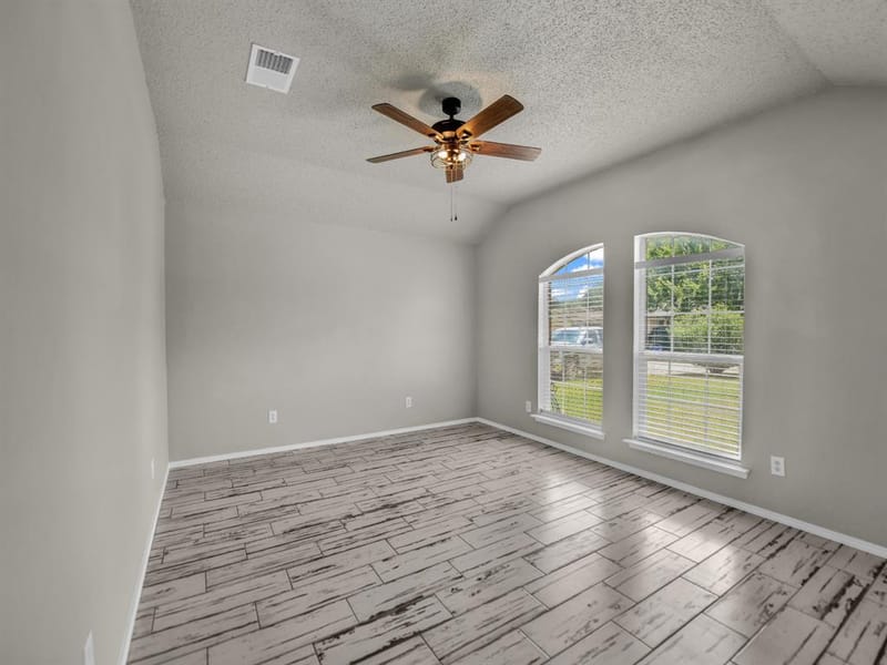 617 Oak View Court, Azle TX 76020 - Photo 7
