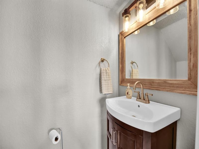 617 Oak View Court, Azle TX 76020 - Photo 15