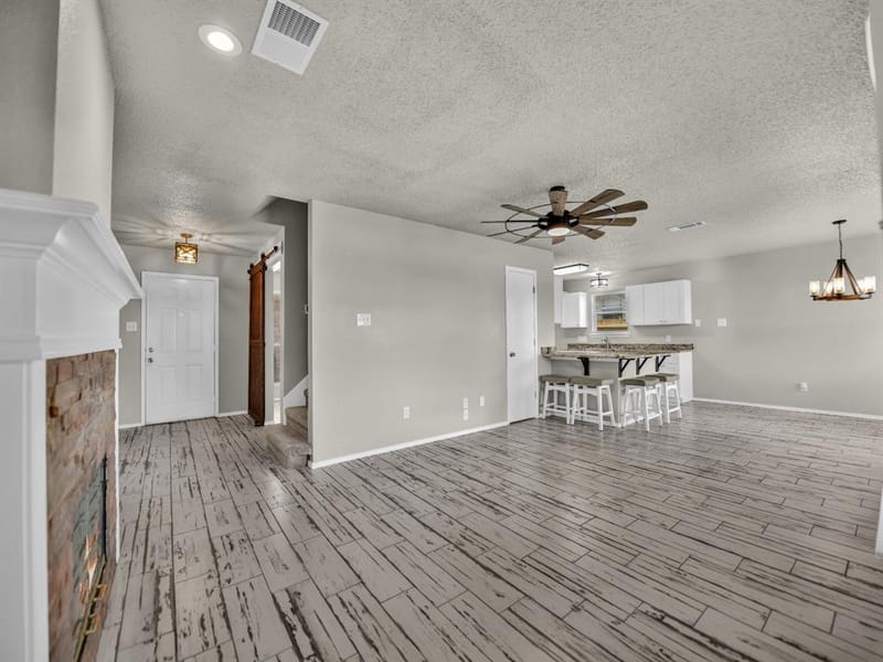 617 Oak View Court, Azle TX 76020 - Photo 11