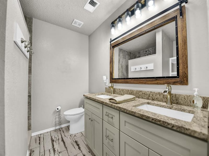 617 Oak View Court, Azle TX 76020 - Photo 25
