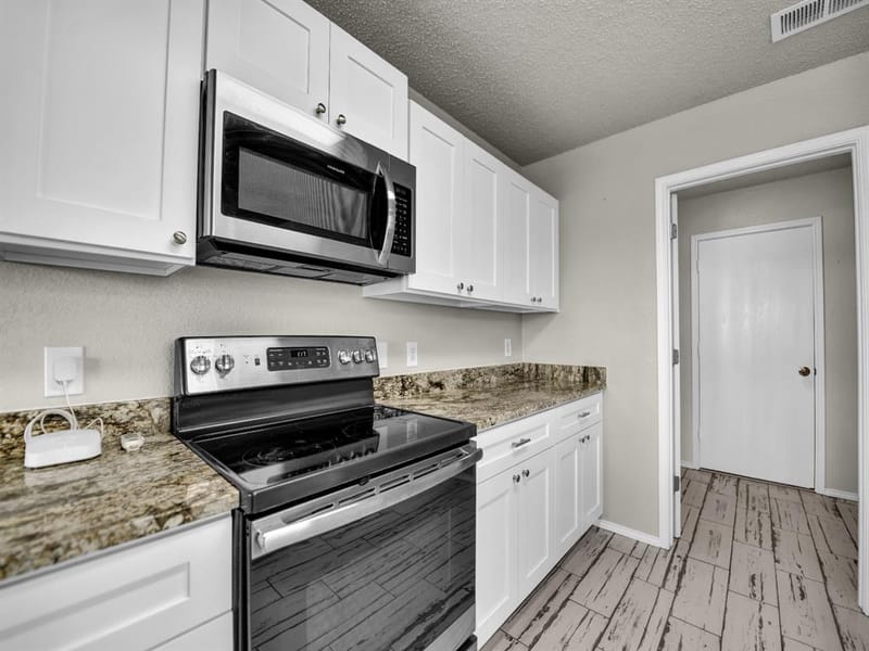 617 Oak View Court, Azle TX 76020 - Photo 21