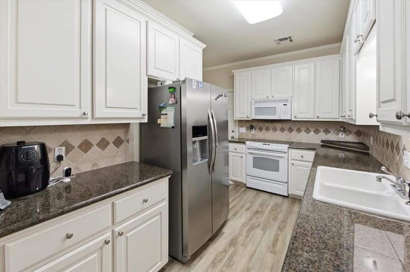 363 Old Mill Creek Drive, Woodway TX 76712 - Photo 3