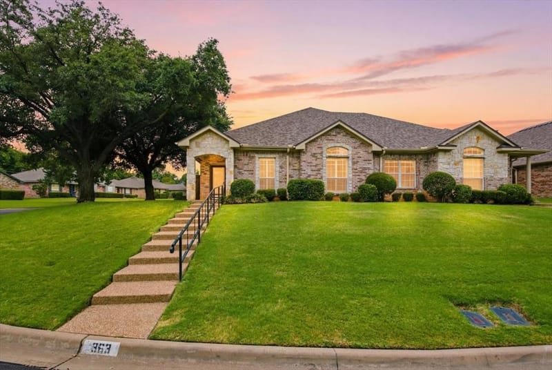 363 Old Mill Creek Drive, Woodway TX 76712