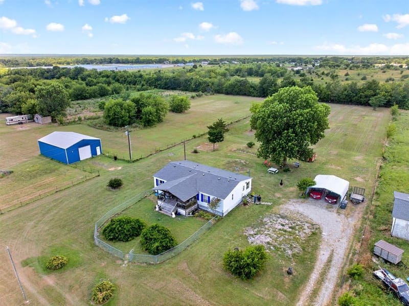 8900 Crestview Estate Road, Quinlan TX 75474 - Photo 2