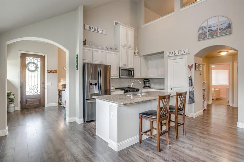 1033 Rustic Oak Way, Burleson TX 76028 - Photo 9