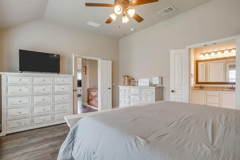 1033 Rustic Oak Way, Burleson TX 76028 - Photo 21