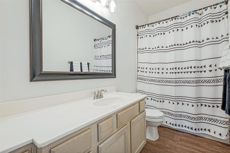 100 S Lakeview Drive, Lake Dallas TX 75065 - Photo 17
