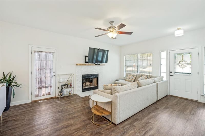 100 S Lakeview Drive, Lake Dallas TX 75065 - Photo 5