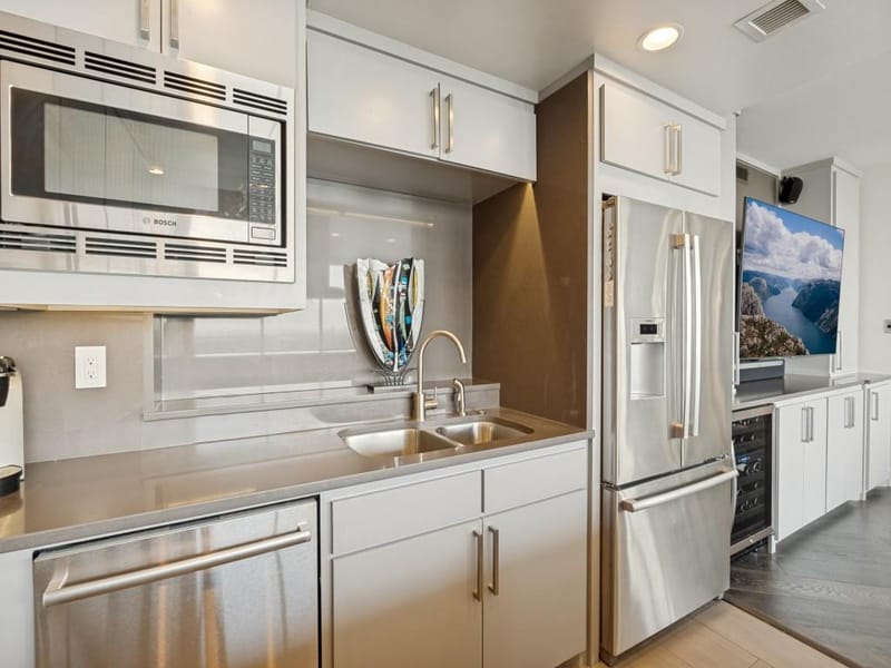 6211 W Northwest Highway # 1707, Dallas TX 75225 - Photo 8