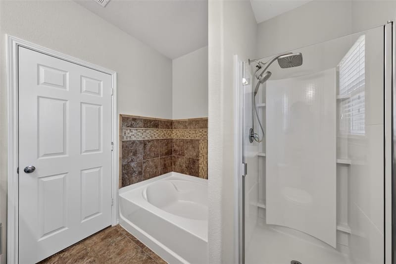 10005 Amosite Drive, Fort Worth TX 76131 - Photo 14