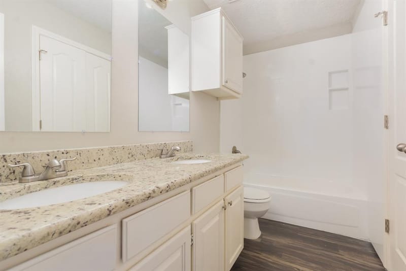 1305 Barclay Drive, Carrollton TX 75007 - Photo 13