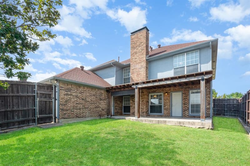 1305 Barclay Drive, Carrollton TX 75007 - Photo 17