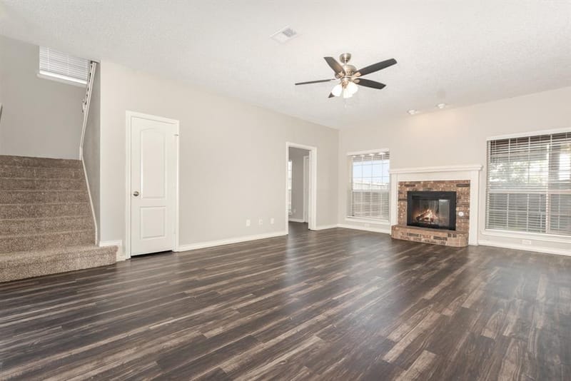 1305 Barclay Drive, Carrollton TX 75007 - Photo 3