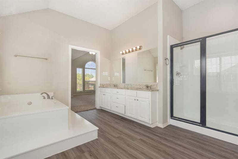 1305 Barclay Drive, Carrollton TX 75007 - Photo 11