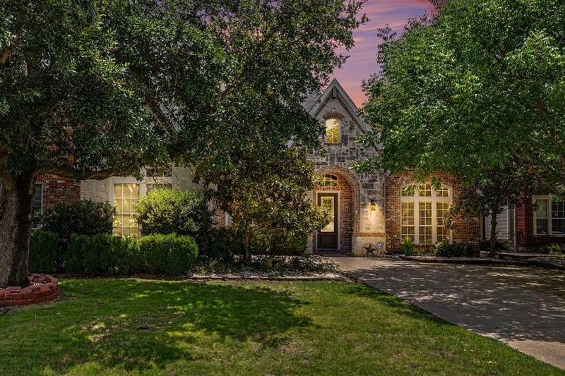 10402 Fairway Vista Drive, Rowlett TX 75089 - Photo 2