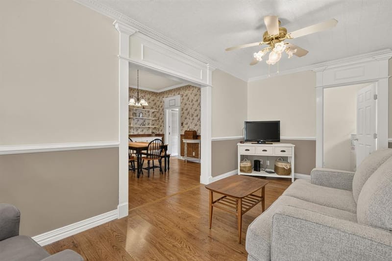 217 E 1st Street, Weatherford TX 76086 - Photo 9