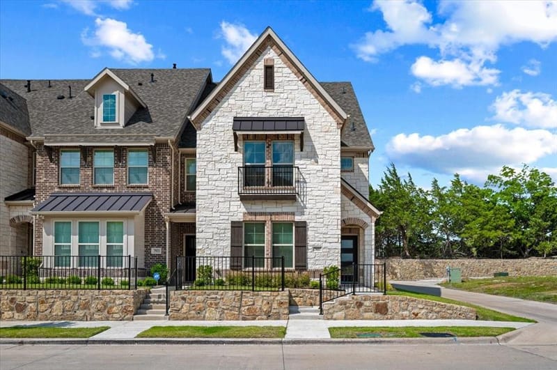 7937 Bayside Drive, Rowlett TX 75088 - Photo 2