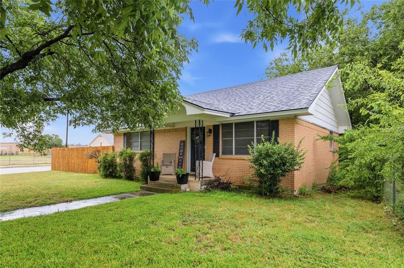 2621 Vine Street, Brownwood TX 76801 - Photo 26