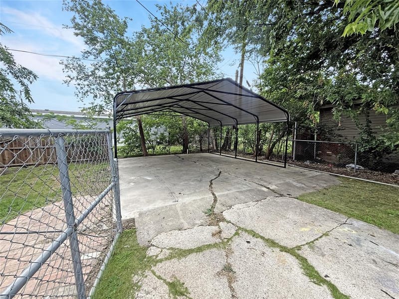 104 S 6th Street, Godley TX 76044 - Photo 17