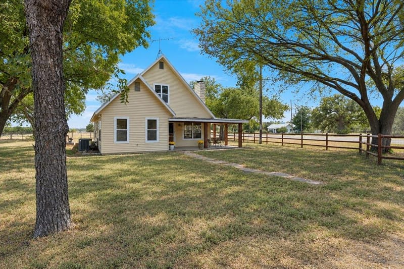 16927 W FM 922, Rosston TX 76263 - Photo 2
