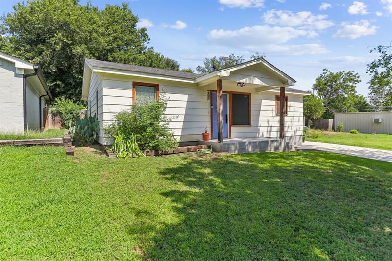 822 Mirike Drive, White Settlement TX 76108 - Photo 3