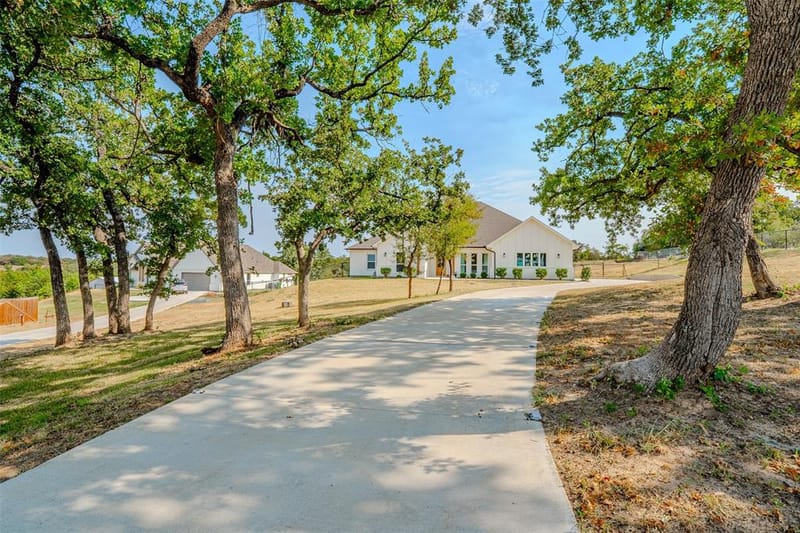 182 Saddle Horn Trail, Boyd TX 76023 - Photo 2