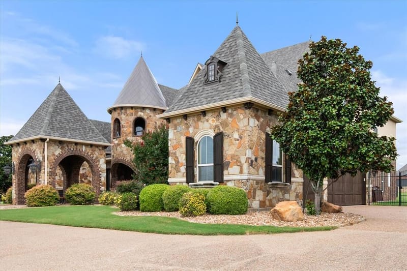 7001 Diamond Oaks Drive, Mansfield TX 76063 - Photo 6