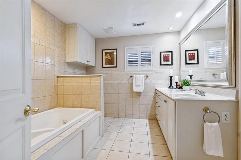 6147 E University Boulevard, Dallas TX 75214 - Photo 20