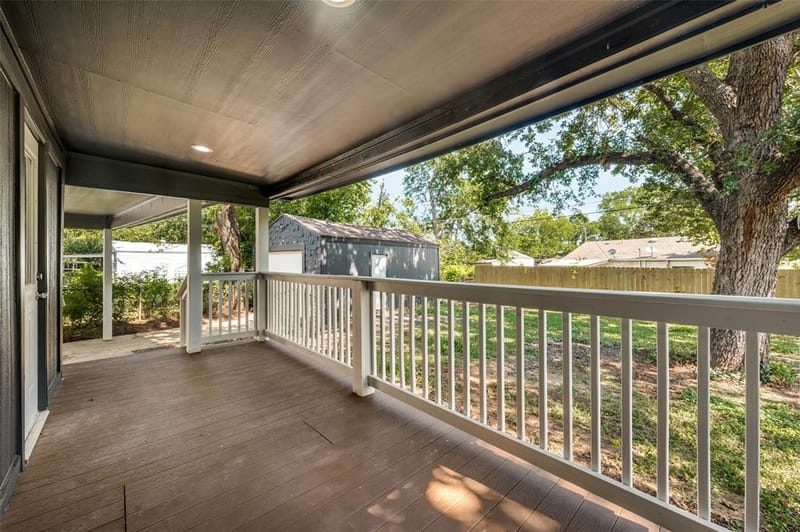209 W 12th Street, Irving TX 75060 - Photo 11