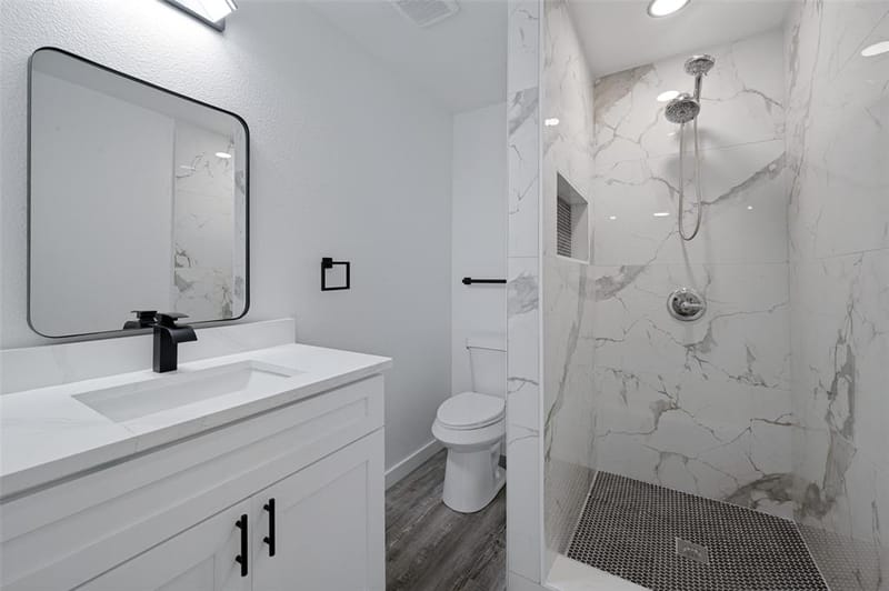 209 W 12th Street, Irving TX 75060 - Photo 8