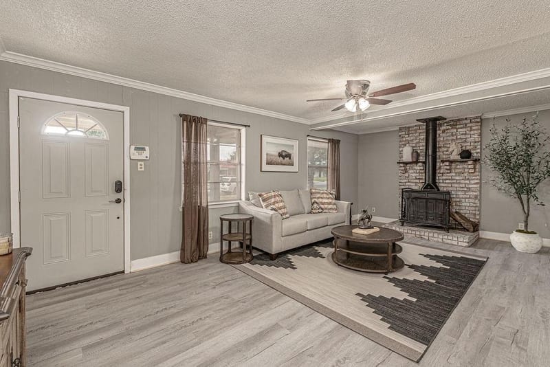 1409 Crestview Drive, Kaufman TX 75142 - Photo 2