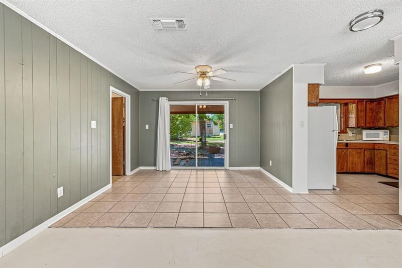 140 E Plum Avenue, De Leon TX 76444 - Photo 7