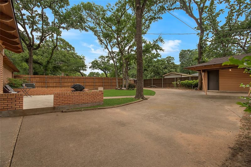 1200 Barker Street, Arlington TX 76012 - Photo 28