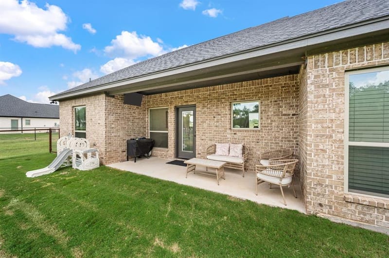 212 Jimmy Lane, Millsap TX 76066 - Photo 23
