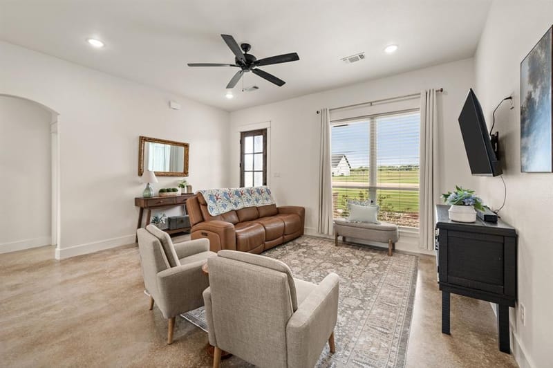 212 Jimmy Lane, Millsap TX 76066 - Photo 5