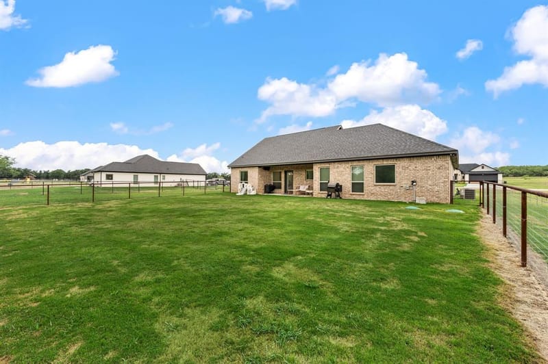 212 Jimmy Lane, Millsap TX 76066 - Photo 25