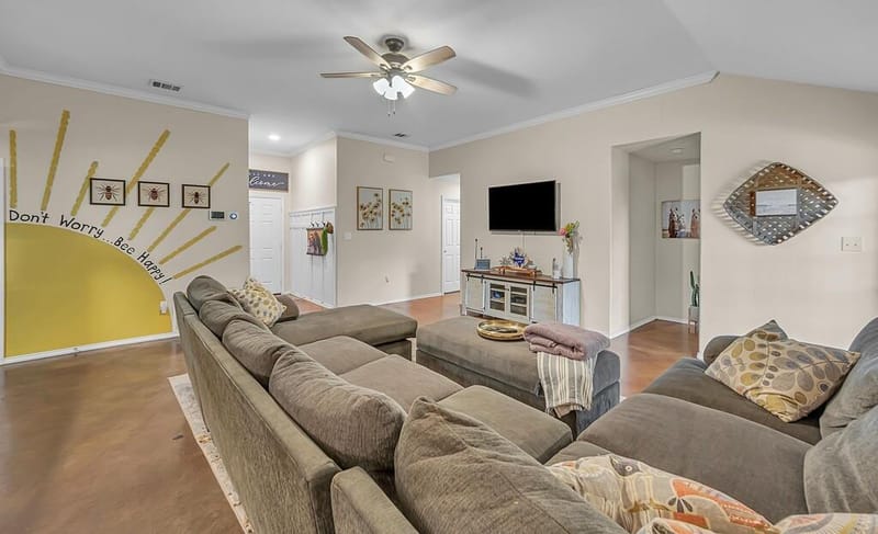 213 Woodlands Boulevard, Bellmead TX 76705 - Photo 6