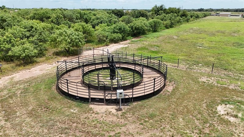 6912 67,84, Bangs TX 76823 - Photo 27