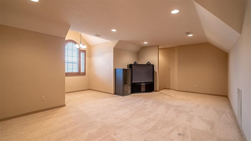 2300 E Emerald Bend Court, Granbury TX 76049 - Photo 24