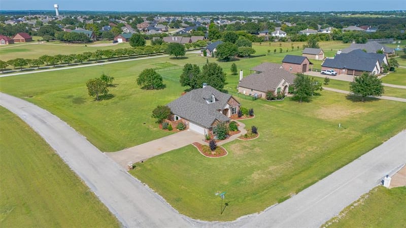 2300 E Emerald Bend Court, Granbury TX 76049 - Photo 39