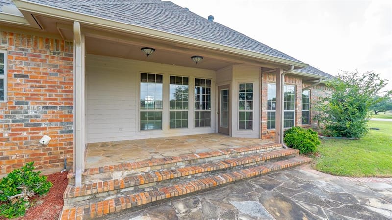 2300 E Emerald Bend Court, Granbury TX 76049 - Photo 29