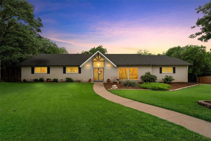 1124 Sierra Drive, Woodway TX 76712