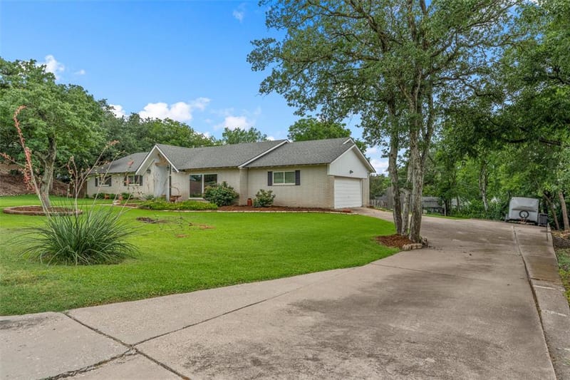 1124 Sierra Drive, Woodway TX 76712 - Photo 30