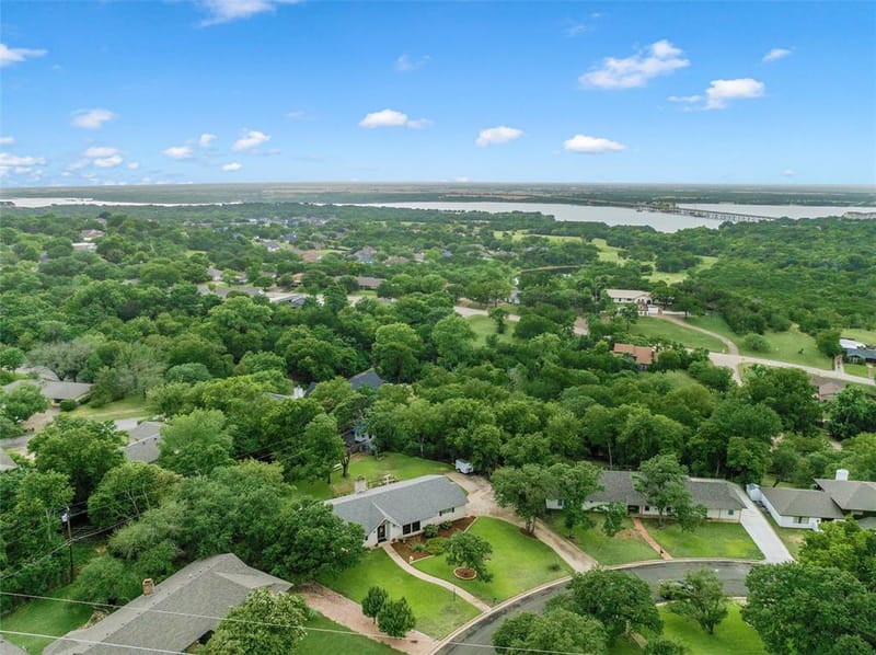 1124 Sierra Drive, Woodway TX 76712 - Photo 35
